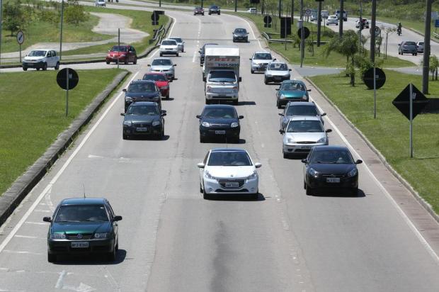 IPVA deve ficar em média 3,4% mais barato em 2015 em Santa Catarina