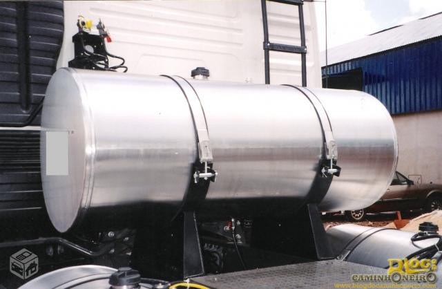 Motorista de caminhão recebe periculosidade por tanque reserva de combustível