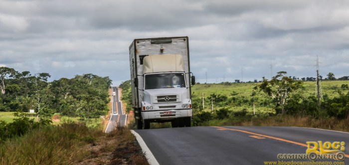 Caminhões têm novos limites de cargas para tráfego pela BR-364
