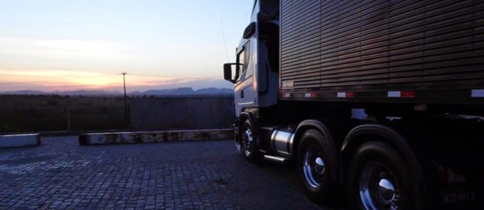 Vanessa pretende apresentar projeto para evitar jornada de 12 horas para motoristas.