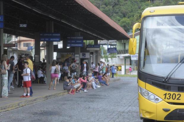 Termina a greve do transporte coletivo de Blumenau.