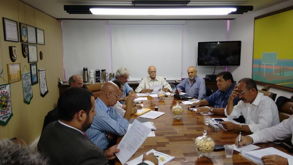 Trabalhadores em transportes estão contra artigos da Lei 13.103/2015